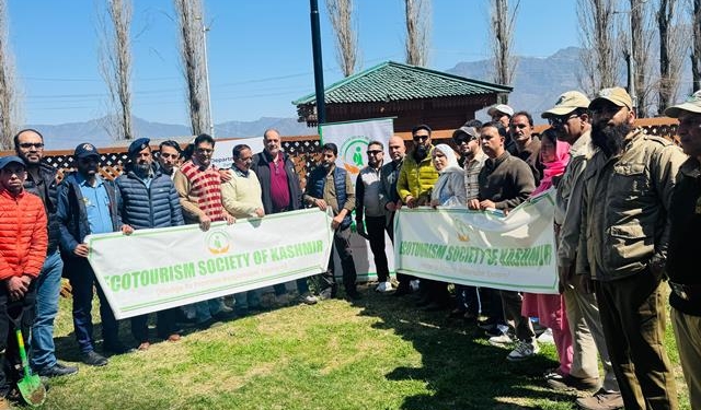 Eco-Tourism Society of Kashmir & Directorate of Tourism Organize Plantation Drive at Zabarwan Park