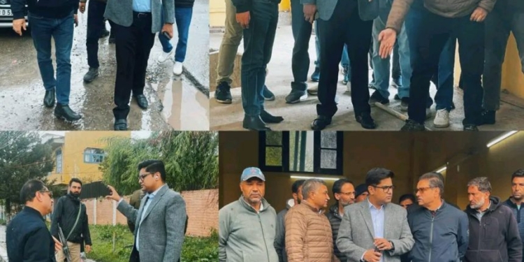 Commissioner SMC inspects dewatering operations in Srinagar to mitigate waterlogging