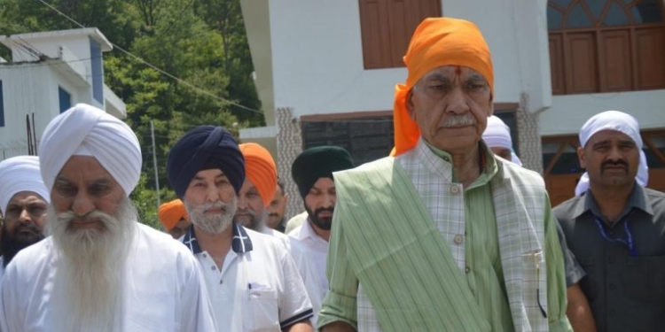 LG Sinha announces Govt job to NOKs of Pak shelling victims