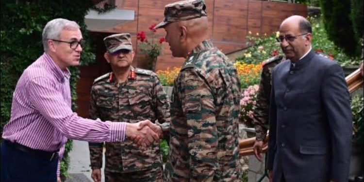 Northern Army Commander Briefs CM Omar Abdullah on LoC Security Situation