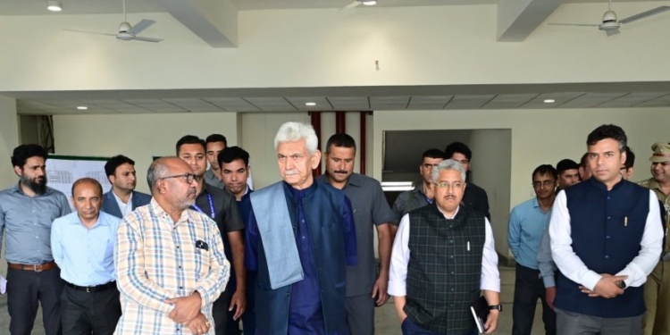 LG Sinha conducts on-site inspection of Amarnath Shrine Board’s Office & Yatri Niwas at Pantha Chowk