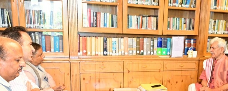 LoP Sunil Sharma leads BJP delegation to LG Sinha, seeks support for Pakistan shelling victims