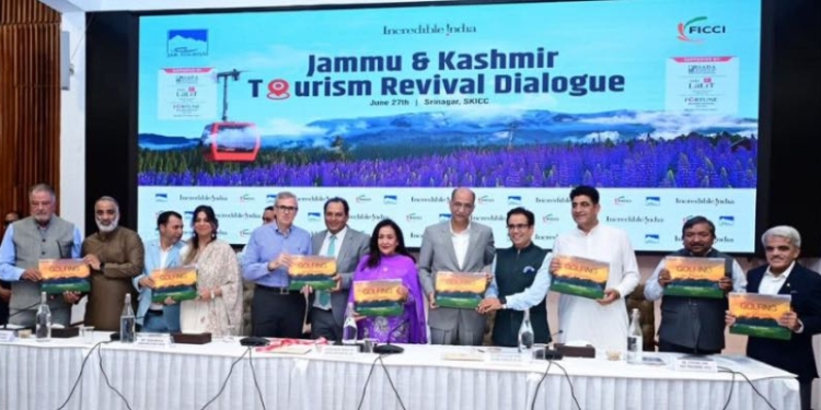 CM Omar Abdullah Launches ‘Golfing in Paradise’ at J&K Tourism Revival Dialogue