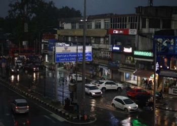 Heavy rain lashes Kashmir, another wet spell expected on June 2–3: MeT
