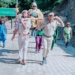 Police extend helping hand to elderly pilgrim in Anantnag