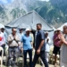 LG Sinha visits Baltal Base Camp; Reviews arrangements for the ongoing Amarnath Yatra