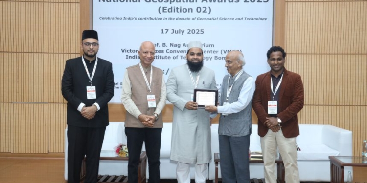 NIT Srinagar faculty member Dr. Moiz Khan honoured with ‘National Geospatial Emerging Faculty Fellow Award’