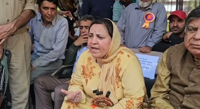 Statehood our right, must be restored: Sakina in Kulgam