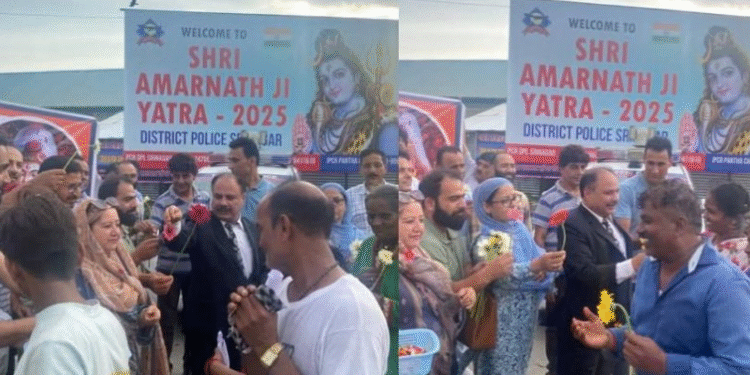 Director Family Welfare, MCH & Immunization J&K, Dr. Mushtaq Ahmad Welcomes Amarnath Yatris at Yatri Bhawan