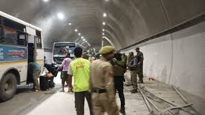 Three Amarnath Yatris Injured in Bus Accident Inside Kela Morh Tunnel, Ramban