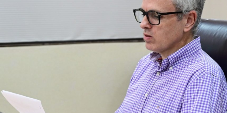 CM Omar Abdullah Chairs Meeting On Market Regulation