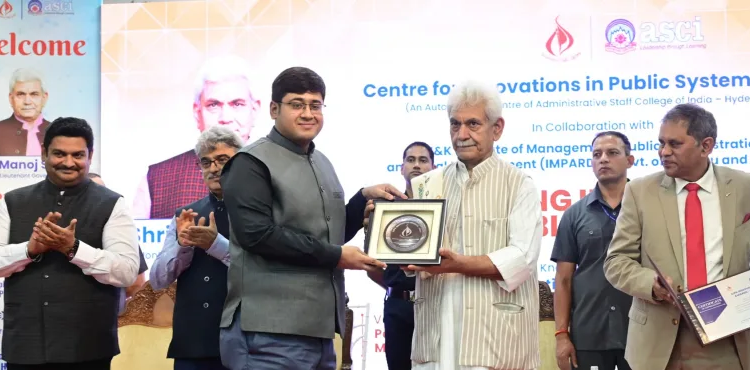 LG Sinha felicitates CIPS Award Winners in Srinagar, calls for Innovation in Governance