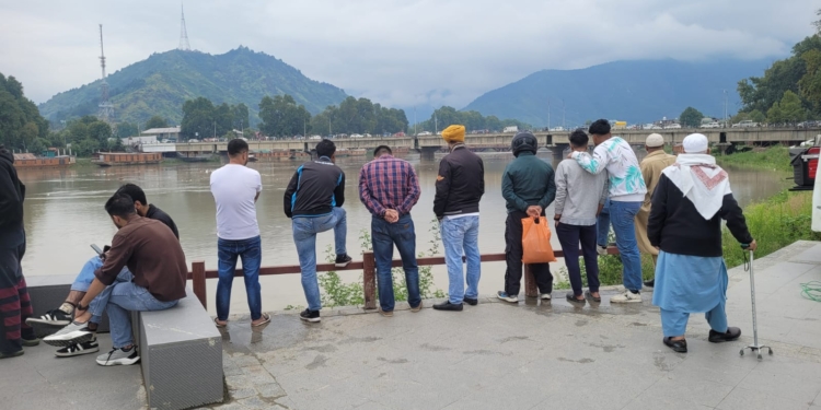 Uneasy calm ends as flood threat eases in J&K