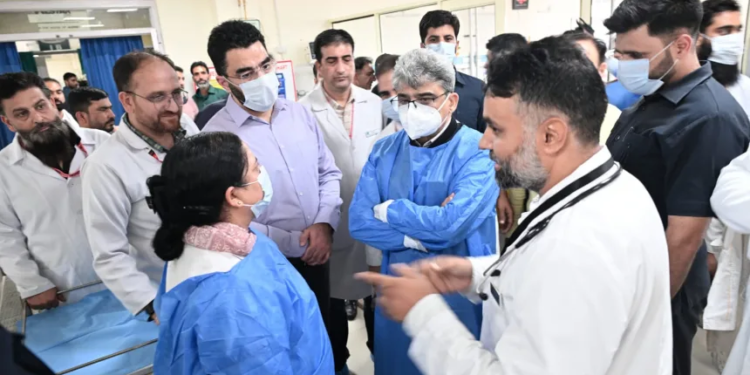 CS visits Pediatric & Orthopedic health facilities in Srinagar