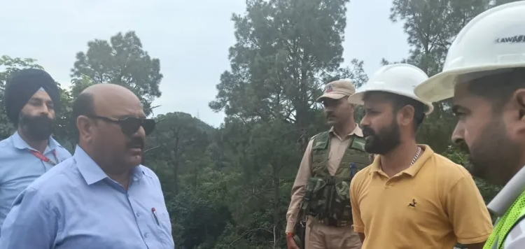 Dy CM reviews post-flood scenario in Sunderbani, Nowshera