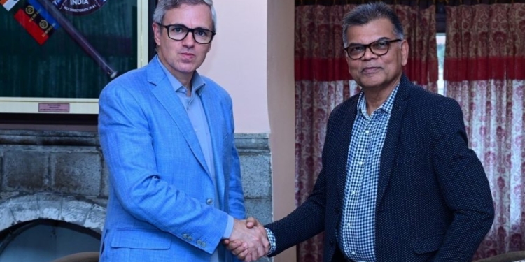 Executive Director AIIMS, Awantipora calls on Chief Minister