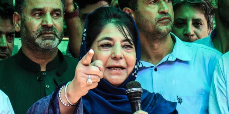 “Bail, not jail”: Mehbooba Mufti demands release of prisoners jailed under UAPA, Omar Abdullah asks her to meet Union HM