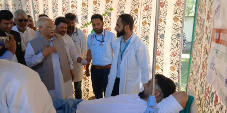 Ashok Koul leads BJP’s massive blood donation drive in Kashmir on PM Modi’s birthday