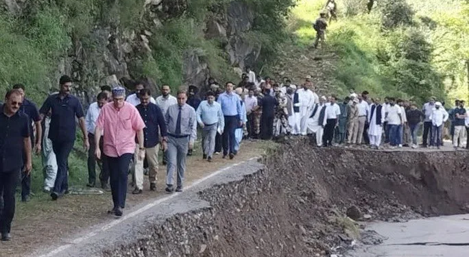 CM Omar Visits Kalaban to Oversee Damage Caused by Land Subsidence 