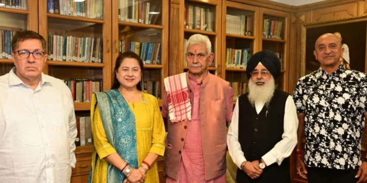 Film Actor, former MLC call on LG Sinha