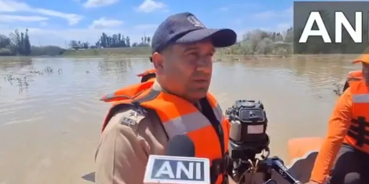 J&K: Rescue operations underway in Budgam, Anantnag; Over 600 civilians shifted to safe locations