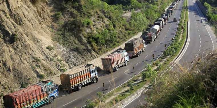 Fruit trucks finally move but fears over quality loom large