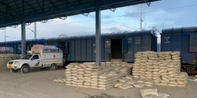 First freight train carrying industrial salt arrives in Kashmir from Gujaratc