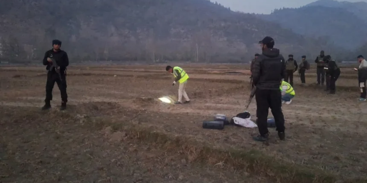 4 children injured in explosion while playing cricket in Handwara