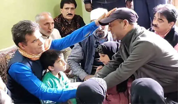 BJP’s Ravinder Raina Visits Nowgam, Says Nation Stands With Grieving Families