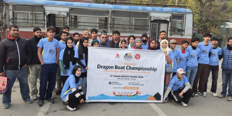 J&K Dragon Boat Team Leaves for Maharashtra to Compete in National Championship, Asian Games Trials