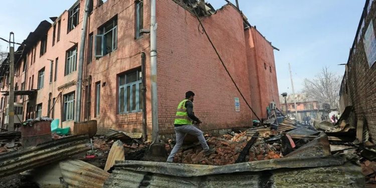 Pre-dawn blaze damages OPD building of JVC Hospital in Srinagar