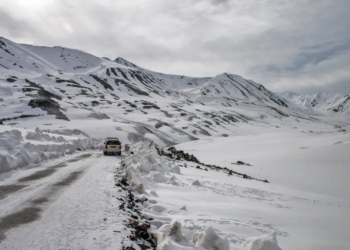 Leh turns into winter wonderland with first snowfall