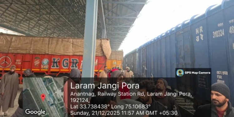 First-ever FCI foodgrain rake reaches Anantnag, 1,384 tonnes of rice brought to Kashmir