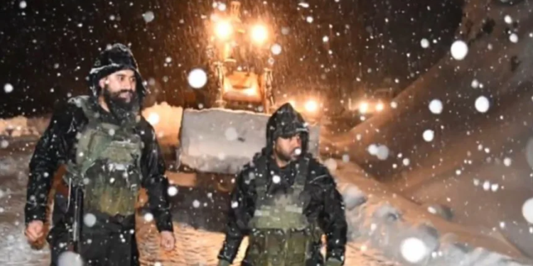 J-K: Indian Army rescues 235 civilians stranded at Sinthan Top in Kishtwar due to heavy snowfall