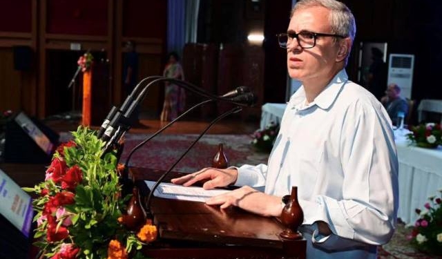 CM Omar Abdullah Hands Over Appointment Orders to 124 Candidates Under SRO-43