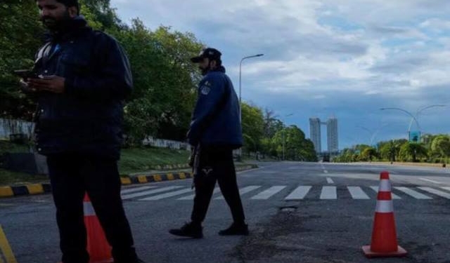 Pakistan Shuts Schools, Offices in Islamabad Ahead of US–Iran Talks