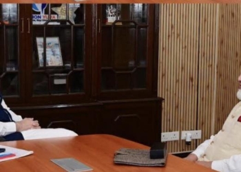 CM OMAR ABDULLAH DISCUSSES KEY DEVELOPMENTAL ISSUES WITH PUBLIC REPRESENTATIVES