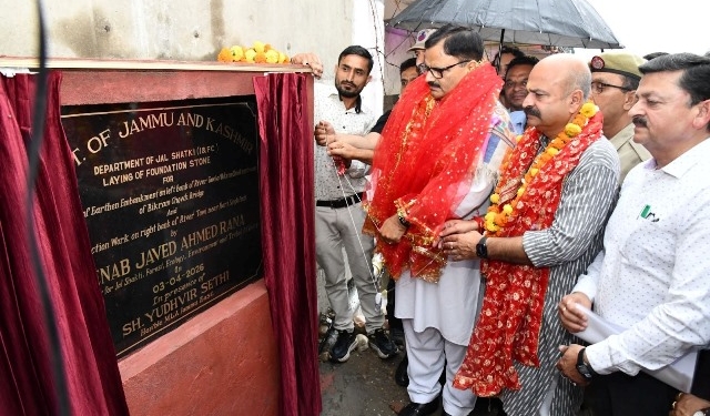 Rana lays foundation for Tawi embankment works, hails river as Jammu’s pride