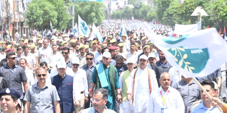 LG Sinha Joins Padyatra in Udhampur for Drug-Free J&K