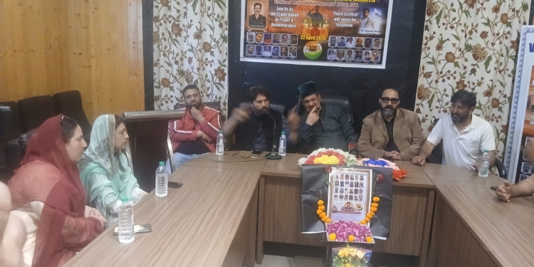 Dr. Khwaja Farooq Renzushah, on the occasion of Martyrs’ Day in Kashmir, paid heartfelt homage to Shaheed Adil Shah and Hindu Tourist Martyr of April 22,