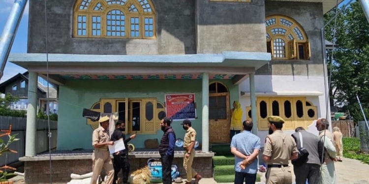 Srinagar Police Attaches Property Worth Rs 1 Cr of Notorious Drug Peddler in Anantnag Under NDPS Act