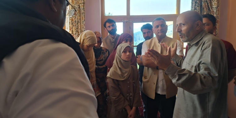 Opposition MPs raise concerns over continued detention Of Er Rashid