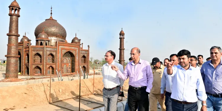 Nasir Aslam Reviews Smart City Works, Seeks Completion Before Amarnath Yatra