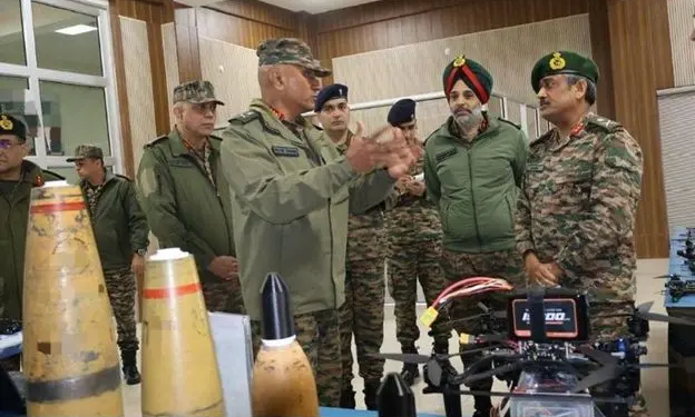 Northern Army Commander reviews anti-infiltration grid along LoC