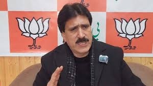 “Will not allow liquor stores to open on this land”: BJP issues “lockdown” warning to Omar Govt over liquor licenses in Kashmir
