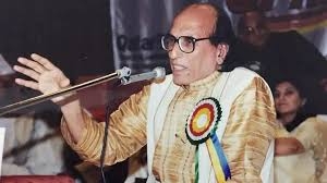 The poet who shaped a filmmaker : Vishal Bhardwaj recalls a lifetime of friendship with Bashir Badr