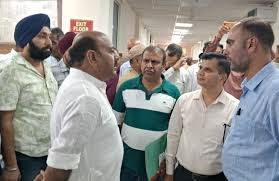 Dy CM inspects dev projects, healthcare facilities in Nowshera