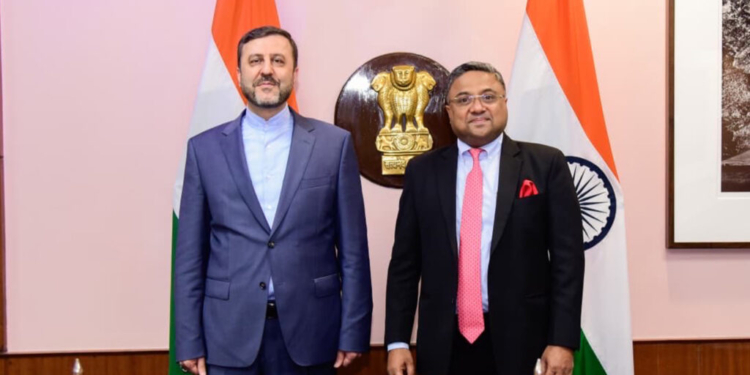 Delhi : India, Iran hold talks on “bilateral and regional issues”