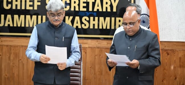 Chief Secy Administers Oath of Office to Chairperson, J&K Water Resources Regulatory Authority