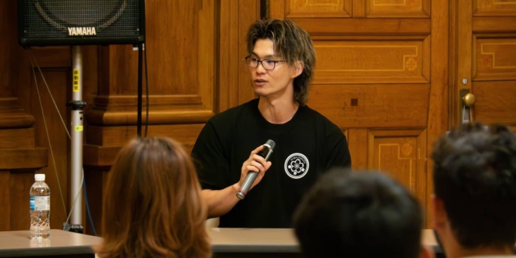 Peace Exchange Forum Held at Osaka Central Public Hall, a National Important Cultural Property of Japan
